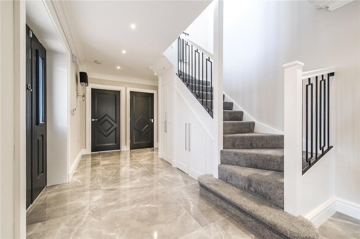 St Margaret's Mews entrance hall